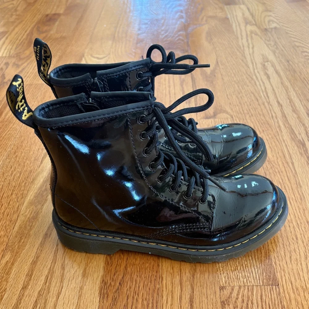 Dr. Martens Kids Black Patent Leather Lace-Up Boots